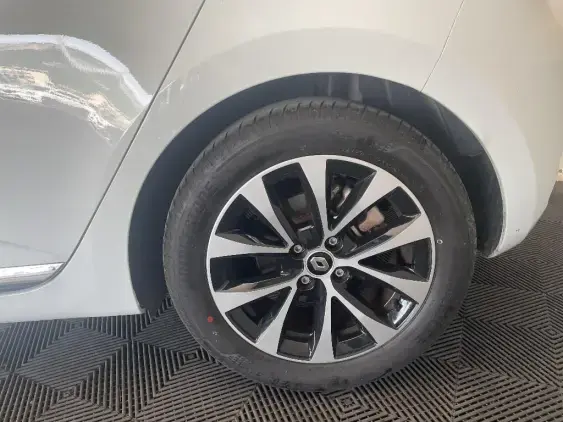 RENAULT CLIO V - voiture d'occasion - Photo 21