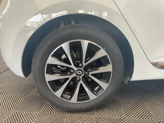 RENAULT CLIO V - voiture d'occasion - Photo 22