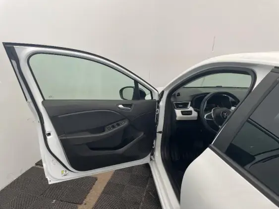 RENAULT CLIO V - voiture d'occasion - Photo 18