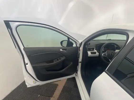 RENAULT CLIO V - voiture d'occasion - Photo 18