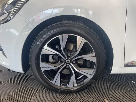 RENAULT CLIO V - voiture d'occasion - Photo 22