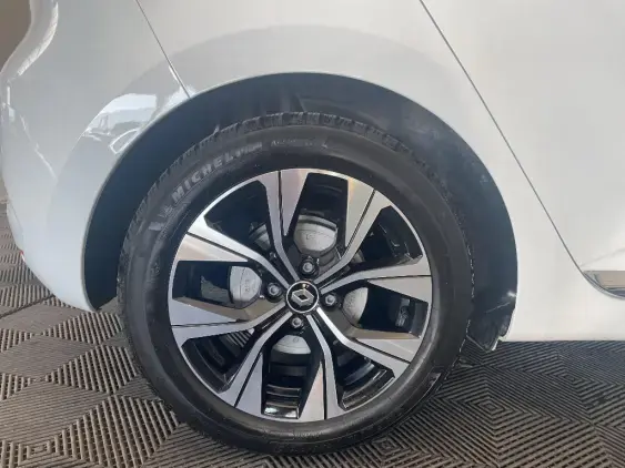 RENAULT CLIO V - voiture d'occasion - Photo 24