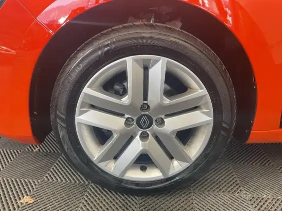 RENAULT CLIO V - voiture d'occasion - Photo 20