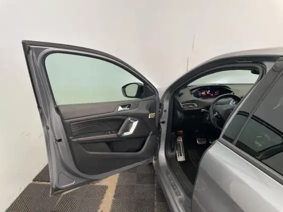 PEUGEOT 308 II - voiture d'occasion - Photo 19