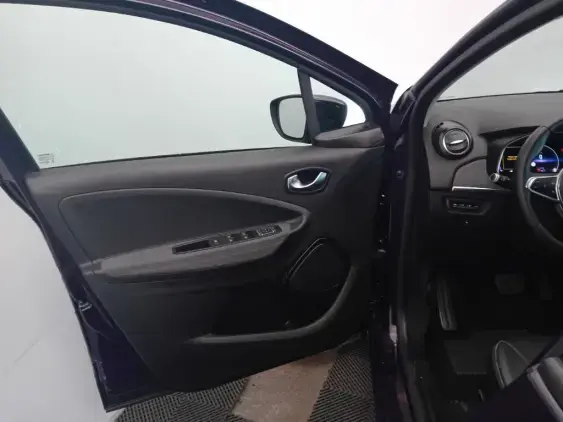 RENAULT ZOE - voiture d'occasion - Photo 18