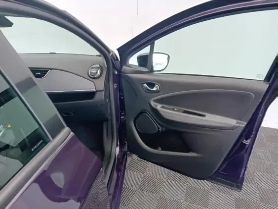 RENAULT ZOE - voiture d'occasion - Photo 19