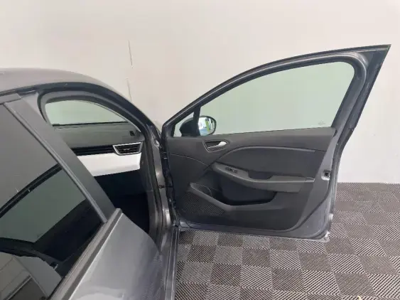 RENAULT CLIO V - voiture d'occasion - Photo 20