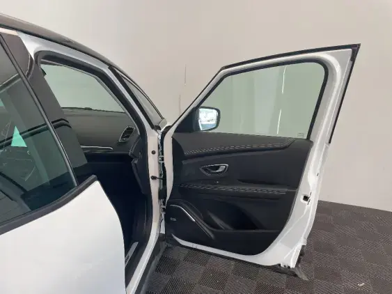 RENAULT SCENIC IV - voiture d'occasion - Photo 20