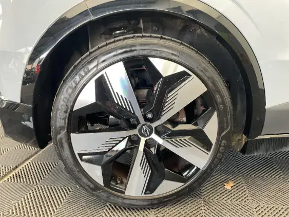 RENAULT MEGANE V - voiture d'occasion - Photo 24