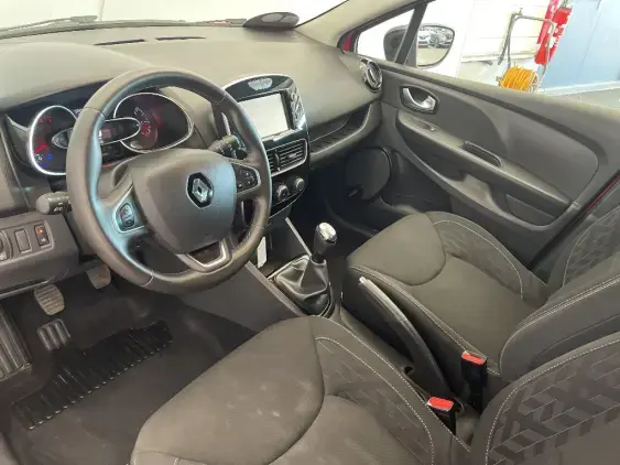 RENAULT CLIO IV - voiture d'occasion - Photo 17