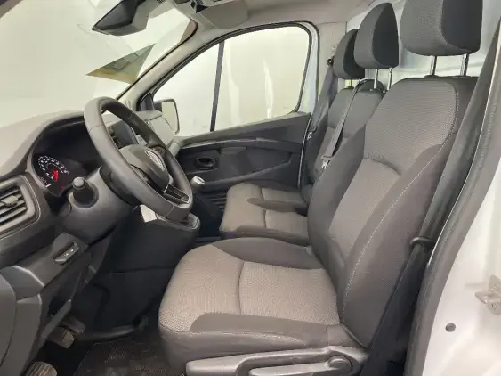 RENAULT TRAFIC FG III - voiture d'occasion - Photo 17