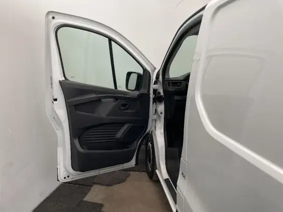 RENAULT TRAFIC FG III - voiture d'occasion - Photo 18