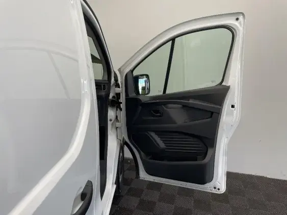 RENAULT TRAFIC FG III - voiture d'occasion - Photo 19