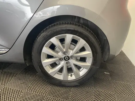 RENAULT CLIO V - voiture d'occasion - Photo 24