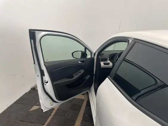 RENAULT CLIO V - voiture d'occasion - Photo 19