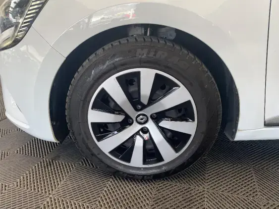 RENAULT CLIO V - voiture d'occasion - Photo 23