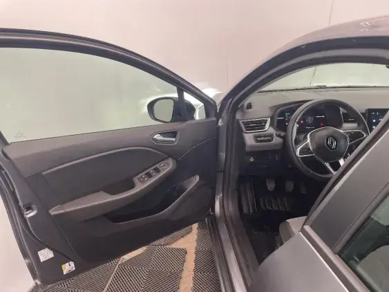 RENAULT CLIO V - voiture d'occasion - Photo 19