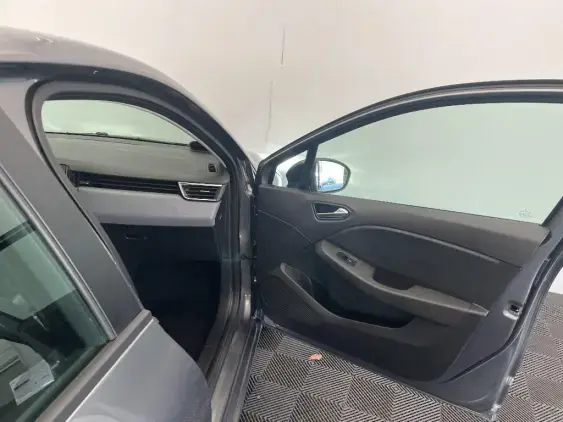 RENAULT CLIO V - voiture d'occasion - Photo 20