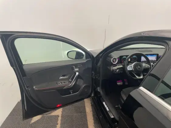 MERCEDES CLASSE A IV - voiture d'occasion - Photo 18