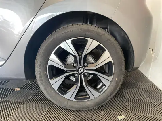 RENAULT CLIO V - voiture d'occasion - Photo 24