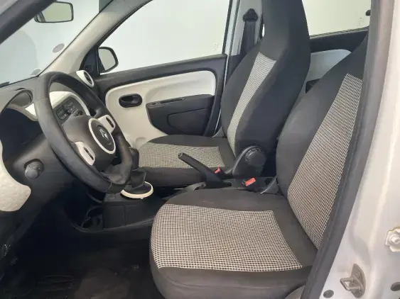 RENAULT TWINGO III - voiture d'occasion - Photo 16