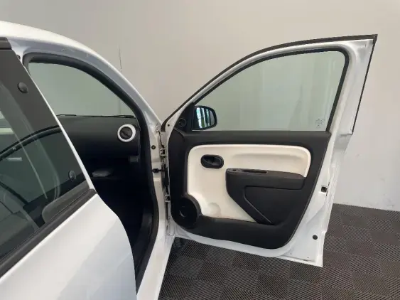 RENAULT TWINGO III - voiture d'occasion - Photo 18