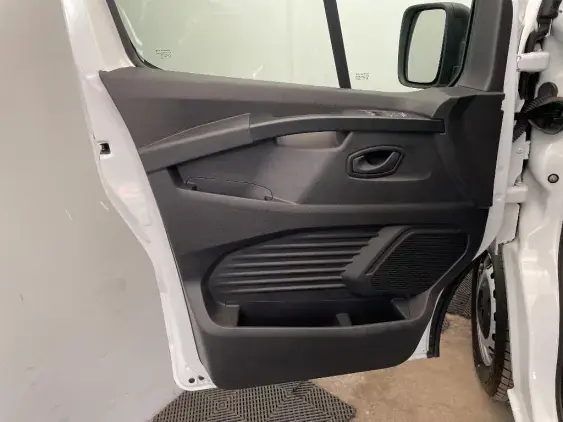 RENAULT TRAFIC FG III - voiture d'occasion - Photo 17