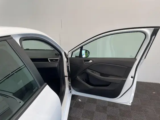 RENAULT CLIO V - voiture d'occasion - Photo 20