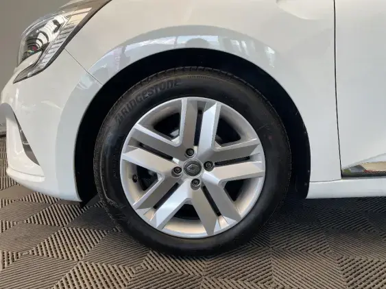 RENAULT CLIO V - voiture d'occasion - Photo 23