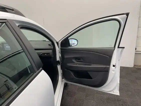 DACIA SANDERO III - voiture d'occasion - Photo 20