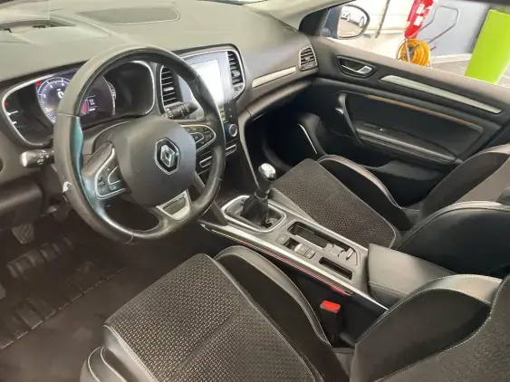 RENAULT MEGANE IV - voiture d'occasion - Photo 17