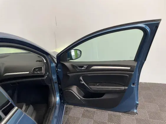 RENAULT MEGANE IV - voiture d'occasion - Photo 19