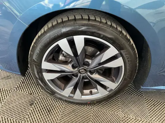 RENAULT MEGANE IV - voiture d'occasion - Photo 21