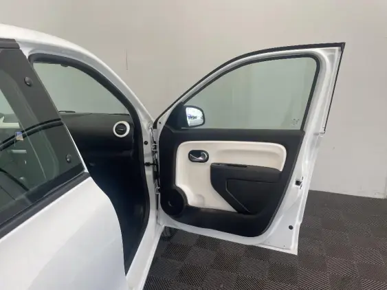 RENAULT TWINGO ELECTRIQUE III - voiture d'occasion - Photo 18