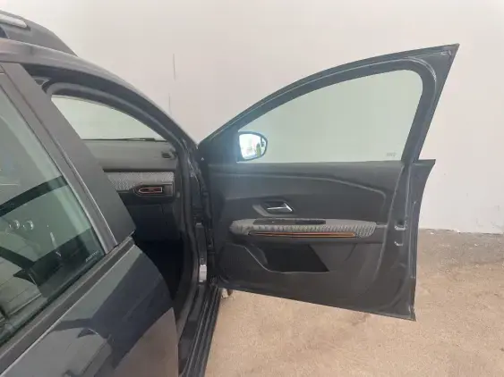 DACIA SANDERO III - voiture d'occasion - Photo 18