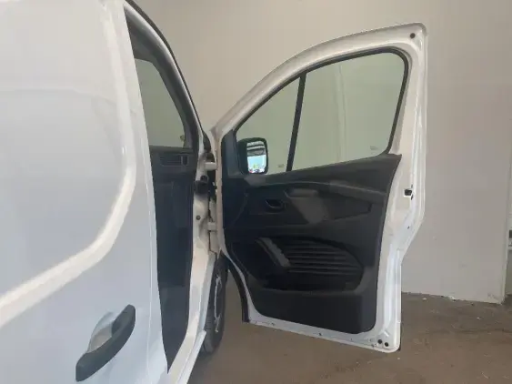 RENAULT TRAFIC FG III - voiture d'occasion - Photo 18