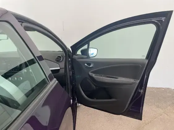 RENAULT ZOE - voiture d'occasion - Photo 19