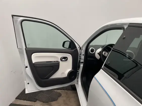 RENAULT TWINGO ELECTRIQUE III - voiture d'occasion - Photo 18