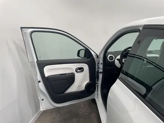 RENAULT TWINGO ELECTRIQUE III - voiture d'occasion - Photo 18