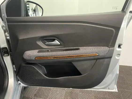 DACIA SANDERO III - voiture d'occasion - Photo 19