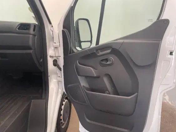 RENAULT MASTER III - voiture d'occasion - Photo 17