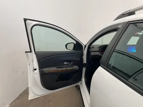 DACIA SANDERO III - voiture d'occasion - Photo 18
