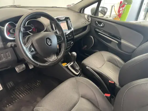 RENAULT CLIO IV - voiture d'occasion - Photo 18