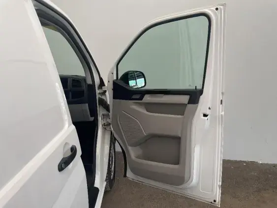 VOLKSWAGEN TRANSPORTER FG VI - voiture d'occasion - Photo 17