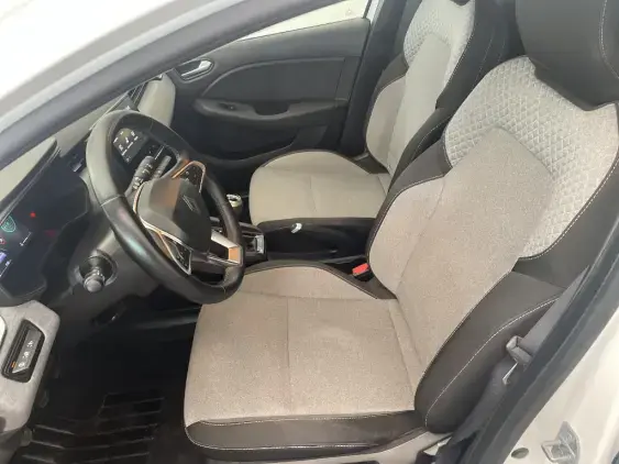 RENAULT CLIO V - voiture d'occasion - Photo 18