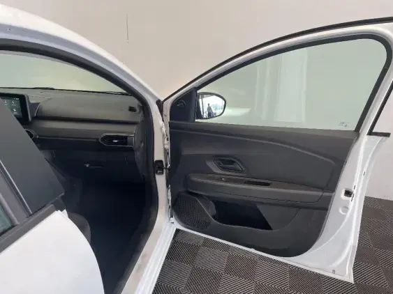 DACIA SANDERO III - voiture d'occasion - Photo 20