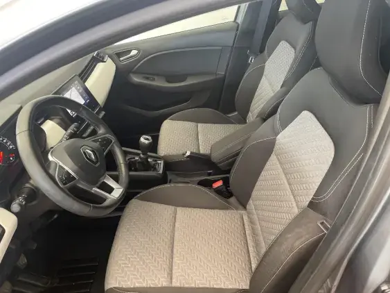 RENAULT CLIO V - voiture d'occasion - Photo 18