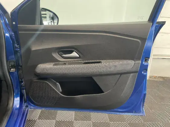 DACIA SANDERO III - voiture d'occasion - Photo 20