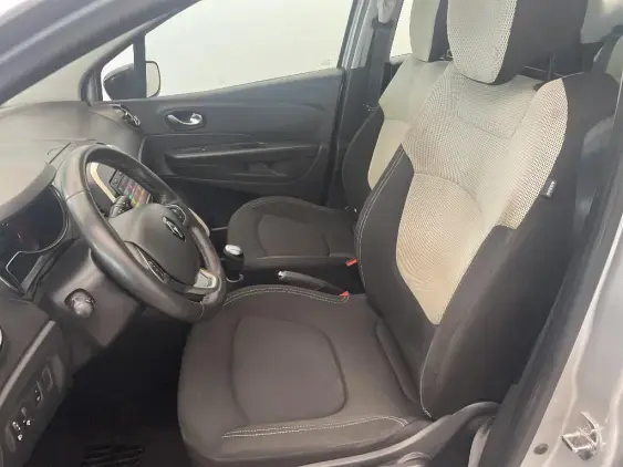 RENAULT CAPTUR - voiture d'occasion - Photo 17