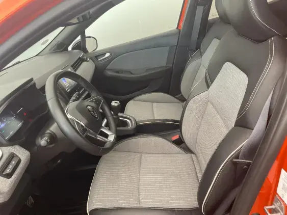 RENAULT CLIO V - voiture d'occasion - Photo 18